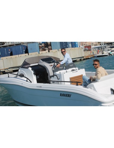 Ranieri Sauvage 24: La tua barca per vacanze indimenticabili