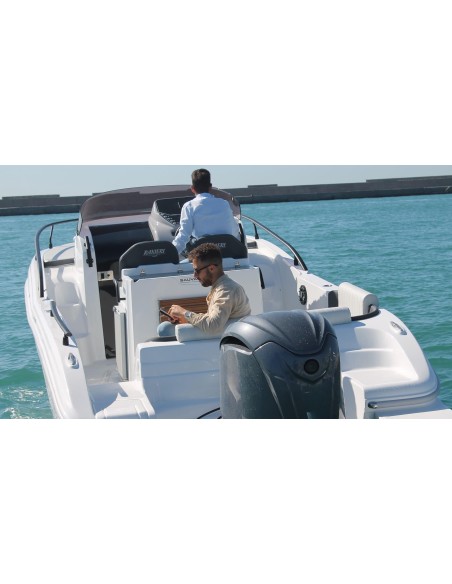 Ranieri Sauvage 24: La tua barca per vacanze indimenticabili