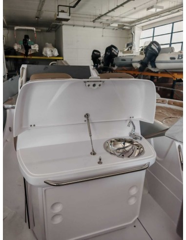 Acquista il Tuo Stingher 24 GT Nuovo a Cagliari: Prestazioni e Comfort