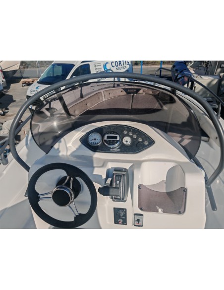 Barca Ranieri Azzurra 2004 con Suzuki 140 CV a Cagliari