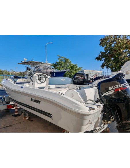 Barca Ranieri Azzurra 2004 con Suzuki 140 CV a Cagliari